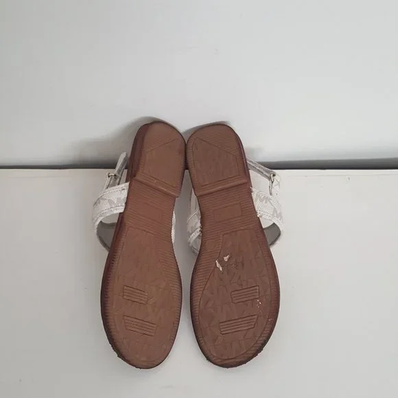 Girl's MICHAEL KORS MK Logo Plate White Thong Sandals Size 4 - Picture 10 of 13